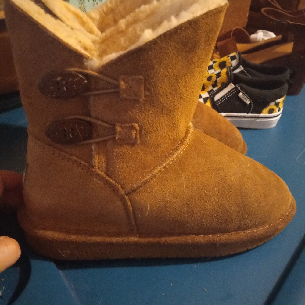 Bearpaw Rosaline Boots girls size 4